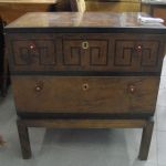 437 7413 CHEST OF DRAWERS